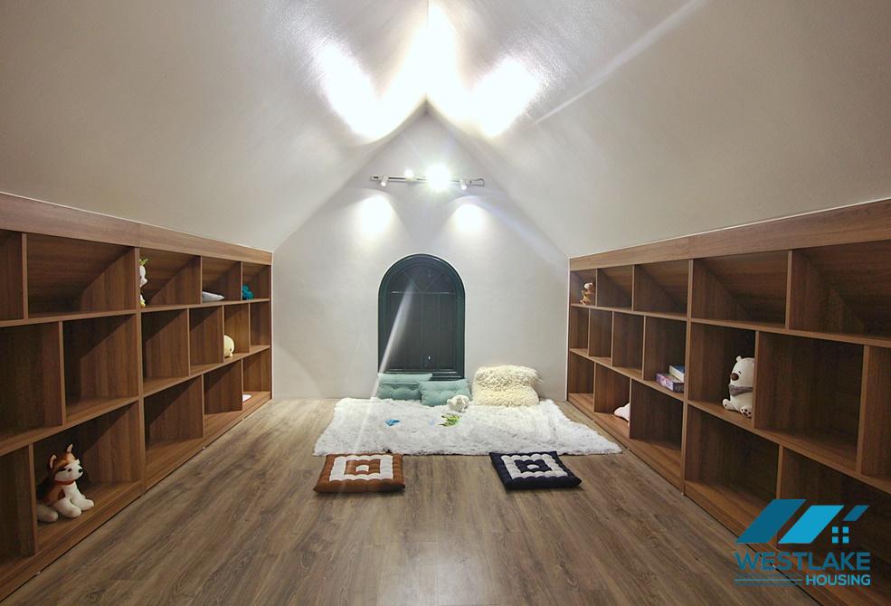 A beautiful renovated villa for rent in Dang Thai Mai, Tay Ho