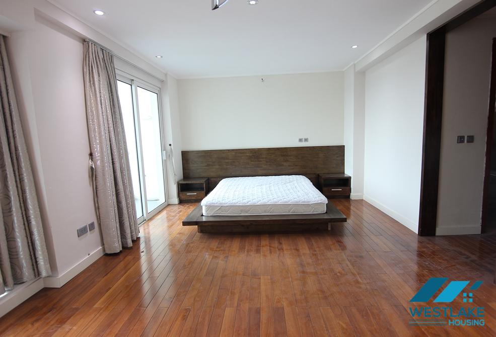 An apartment for rent in L tower, Ciputra Tay Ho, Ha Noi