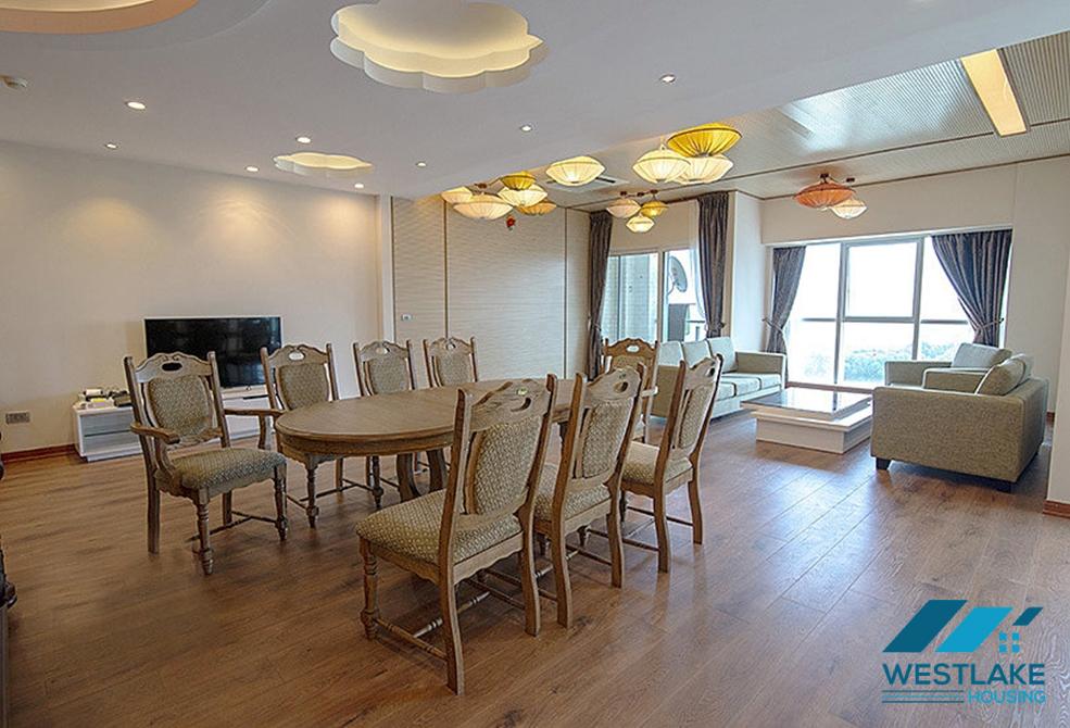 Golf and lake view 4 bedroom apartment for rent in L1 building, Ciputra, Tay Ho