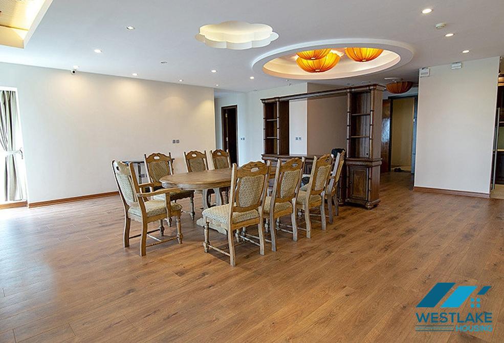 Golf and lake view 4 bedroom apartment for rent in L1 building, Ciputra, Tay Ho