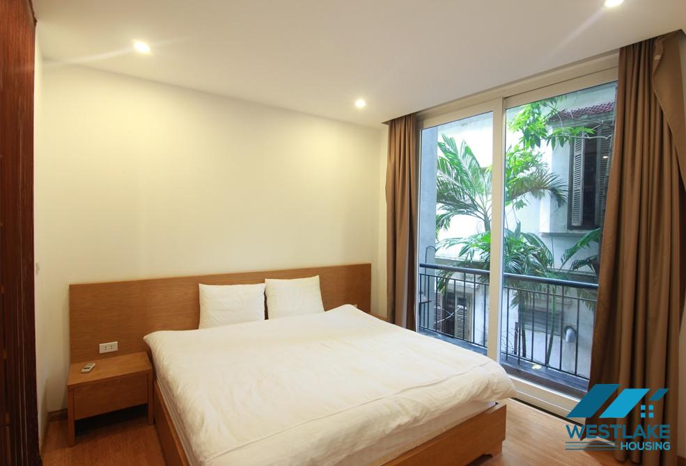 Nice 3 bedrooms apartment for lease in Xuan Dieu area , Tay Ho, Ha Noi