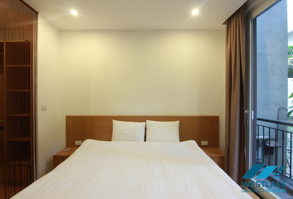 Nice 3 bedrooms apartment for lease in Xuan Dieu area , Tay Ho, Ha Noi