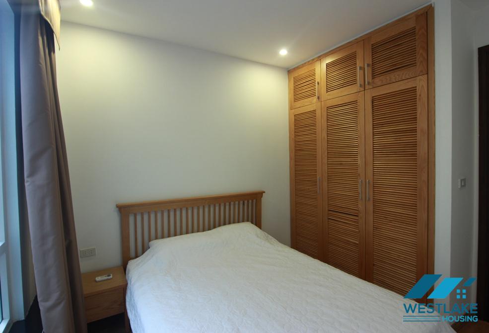 Nice 3 bedrooms apartment for lease in Xuan Dieu area , Tay Ho, Ha Noi