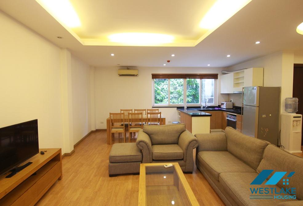 Nice 3 bedrooms apartment for lease in Xuan Dieu area , Tay Ho, Ha Noi