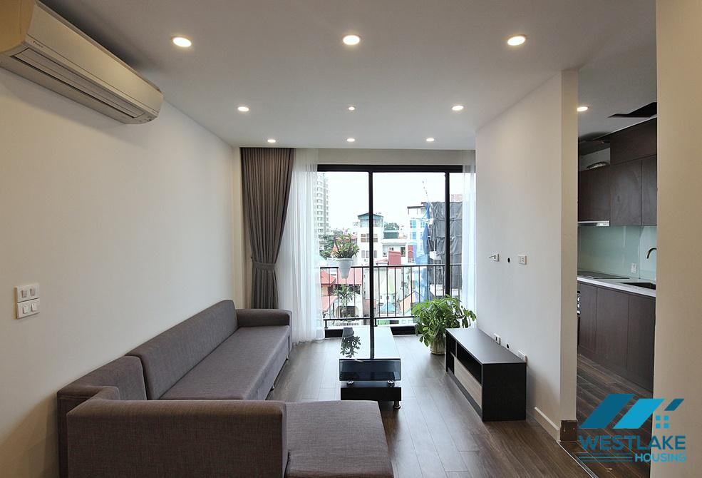 Good quality apartment for rent in Xuan Dieu area, Tay Ho district, Ha Noi