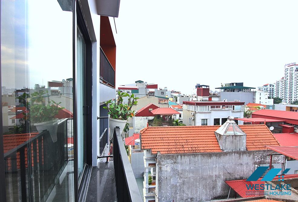 Good quality apartment for rent in Xuan Dieu area, Tay Ho district, Ha Noi