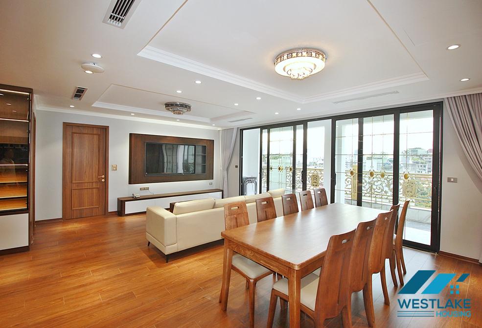 High floor and brand new 4 bedrooms apartment for rent in Tay Ho, Ha Noi