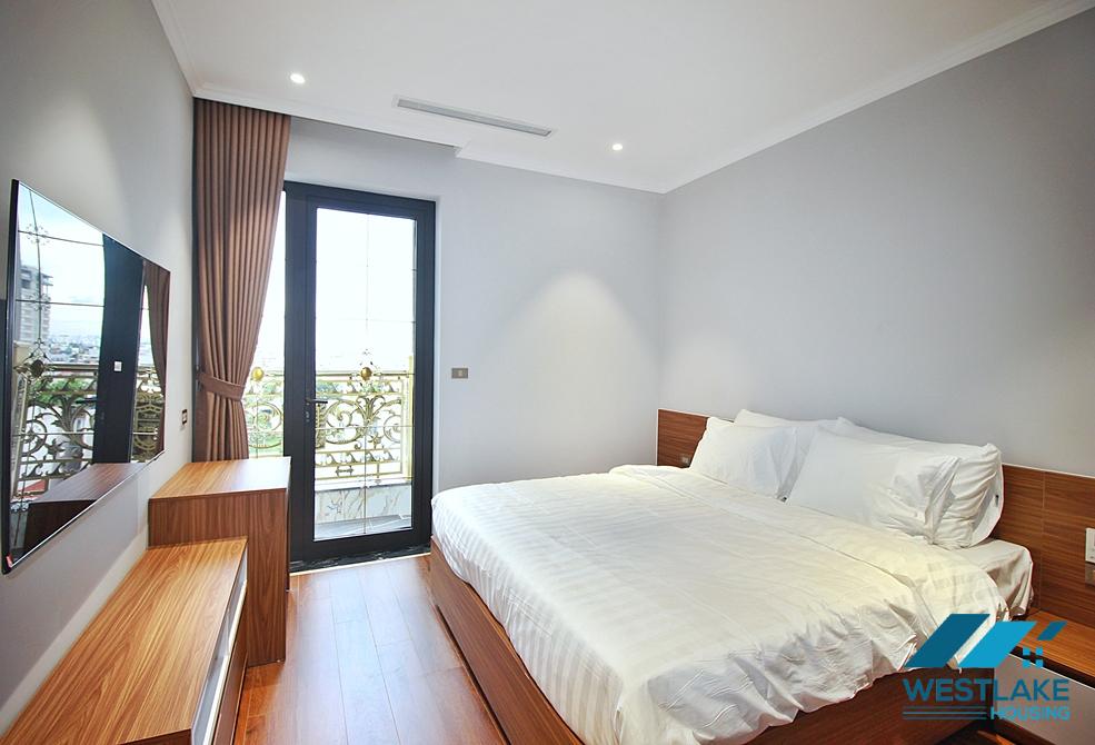 Morden and high floor 3 bedrooms apartment for rent in Tay Ho, Ha Noi