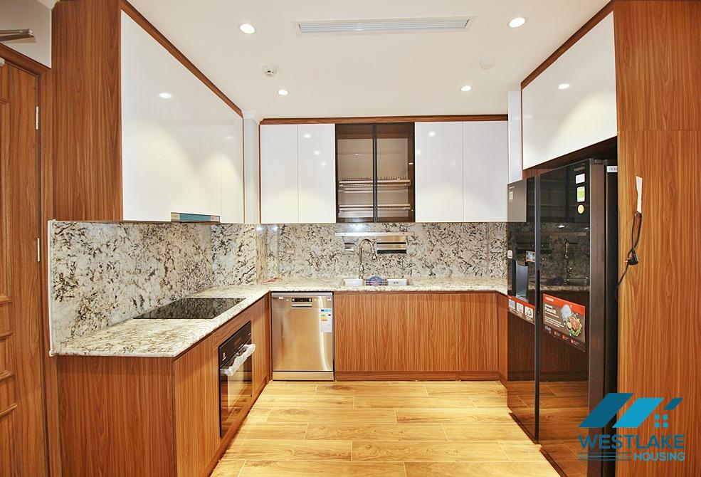 Morden and high floor 3 bedrooms apartment for rent in Tay Ho, Ha Noi