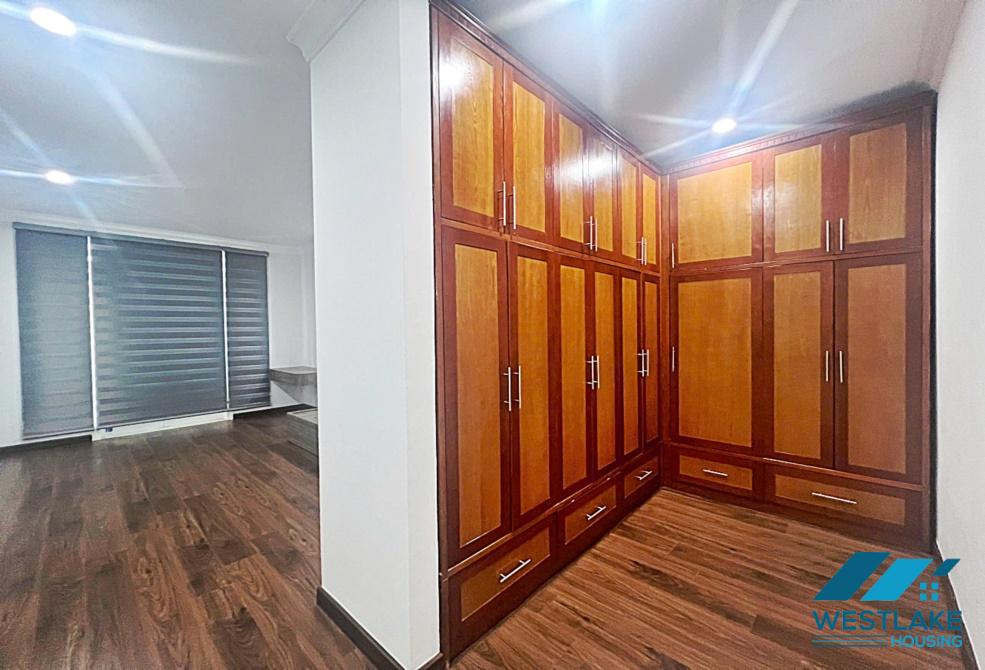 Nhà đẹp cho thuê tại khu đô thị Ciputra, quận Tây Hồ, Hà Nội