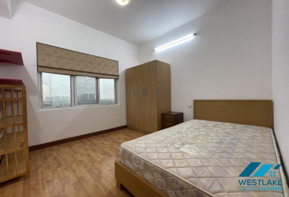 Cho thuê căn hộ 3 phòng ngủ đầy đủ nội thất, tầng cao, ban công rộng, nhiều tiện ích xung quanh