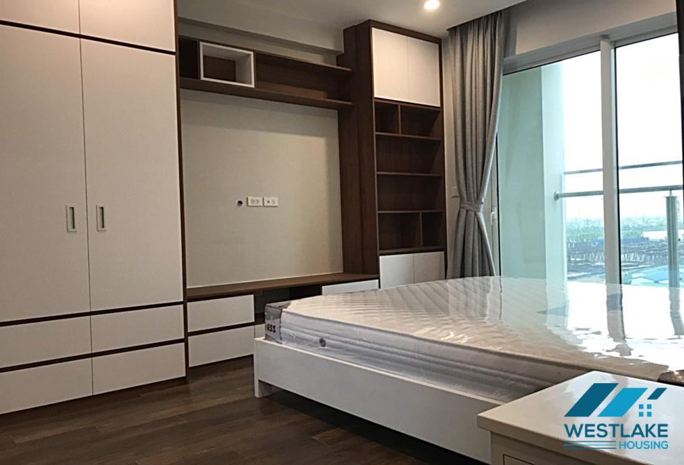 Căn hộ ba phòng ngủ tuyệt đẹp và đầy đủ tiện nghi tại Ciputra, quận Tây Hồ, Hà Nội