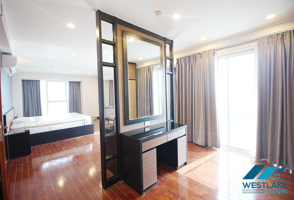 An excellent 4 bedroom apartment for rent in Ciputra L Tower, Tay Ho, Ha Noi