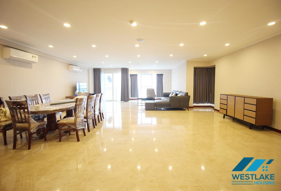 An excellent 4 bedroom apartment for rent in Ciputra L Tower, Tay Ho, Ha Noi
