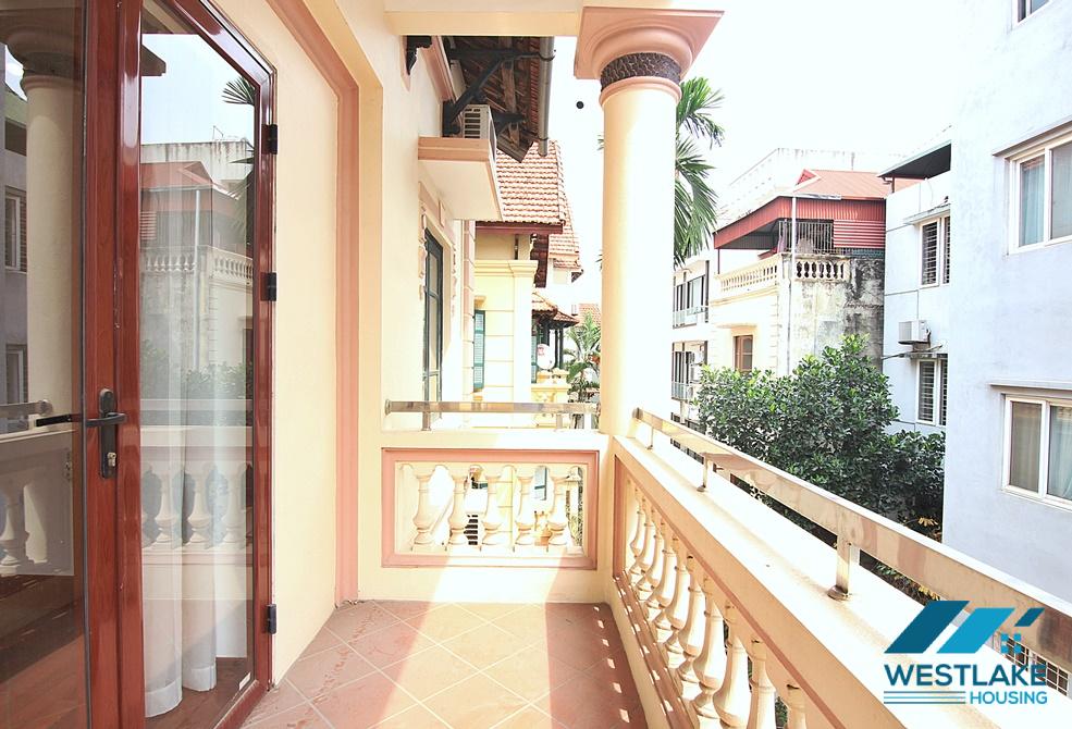Nhà Đẹp 4 Phòng Ngủ Ban Công Sân Vườn Rộng Thoáng Sáng Cho Thuê Tại Tây Hồ, Hà Nội