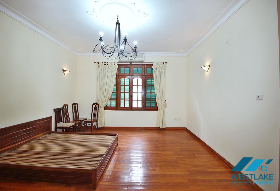A bright and cozy villa for rent in Tay Ho, Ha Noi