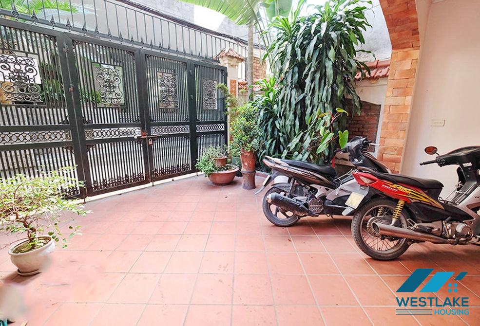 A bright and cozy villa for rent in Tay Ho, Ha Noi