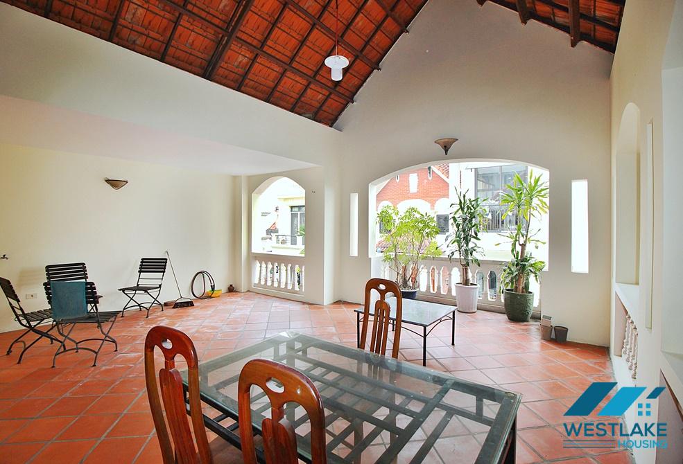A bright and cozy villa for rent in Tay Ho, Ha Noi