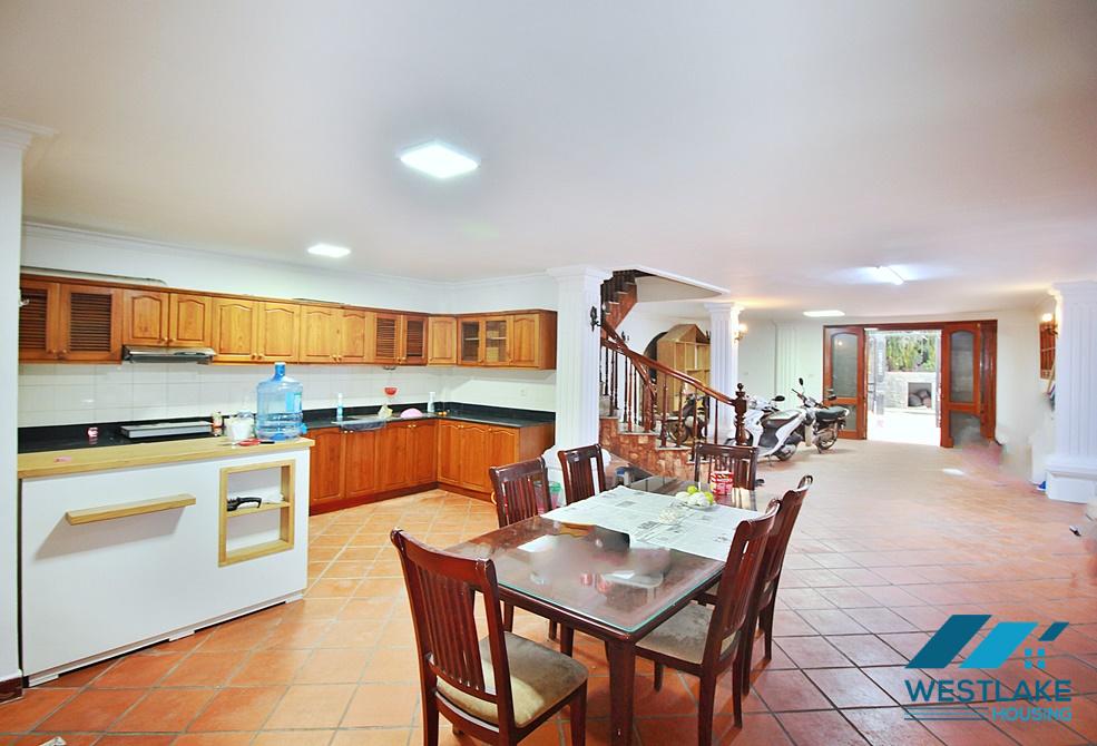 A bright and cozy villa for rent in Tay Ho, Ha Noi