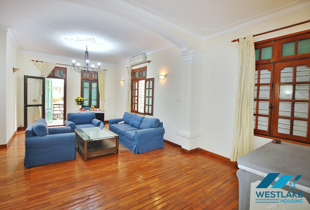 A bright and cozy villa for rent in Tay Ho, Ha Noi