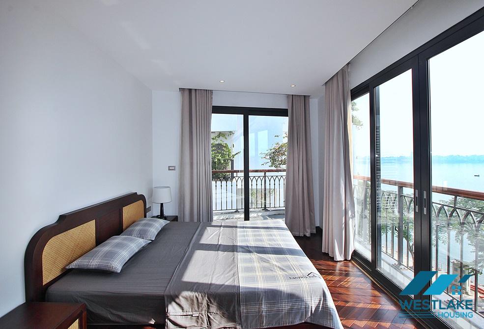 A beautiful 3 bedroom apartment with lake view for rent in Tay Ho, Ha Noi