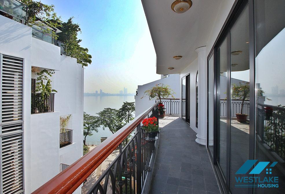 A beautiful 3 bedroom apartment with lake view for rent in Tay Ho, Ha Noi