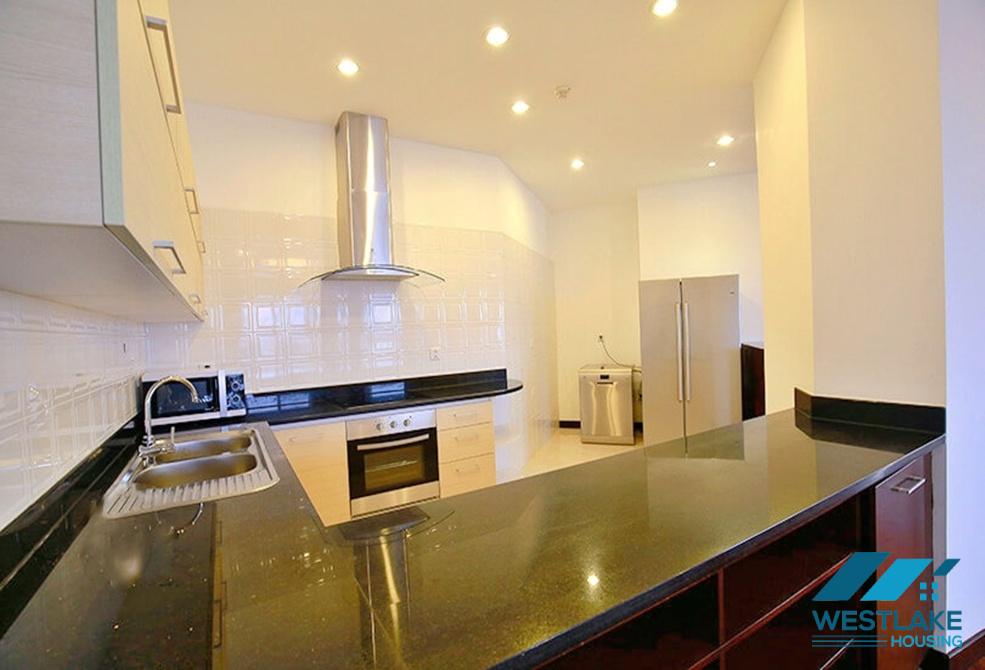 High-class 4 bedrooms serviced apartment for lease in Dang Thai Mai area, Tay Ho, Ha Noi