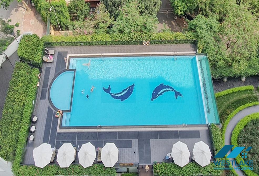 High-class 4 bedrooms serviced apartment for lease in Dang Thai Mai area, Tay Ho, Ha Noi