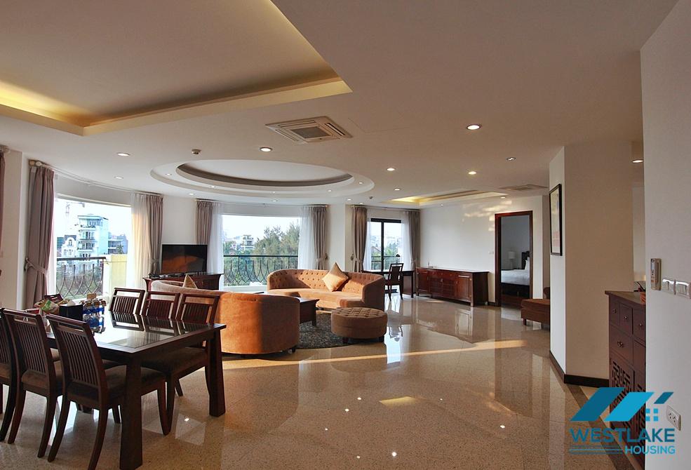 A gorgeous and spacious 03 bedrooms serviced apartment for rent in Dang Thai Mai, Tay Ho, Ha Noi