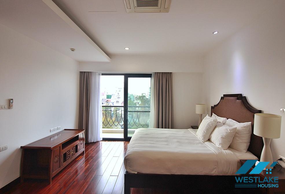 A gorgeous and spacious 03 bedrooms serviced apartment for rent in Dang Thai Mai, Tay Ho, Ha Noi