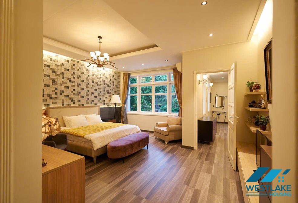 04 bedrooms Ciputra Villa with large Garden for Rent