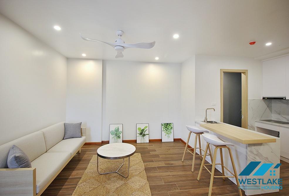 Căn Hộ 1 Phòng Ngủ Hiện Đại Cho Thuê Tại Xuân Diệu, Tây Hồ, Hà Nội