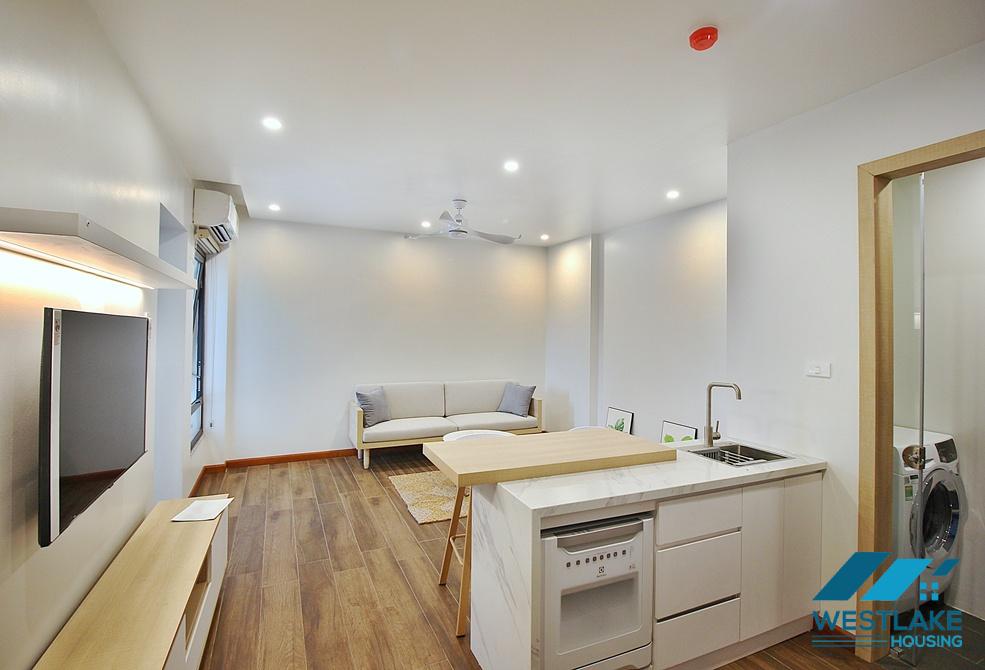 Căn Hộ 1 Phòng Ngủ Hiện Đại Cho Thuê Tại Xuân Diệu, Tây Hồ, Hà Nội