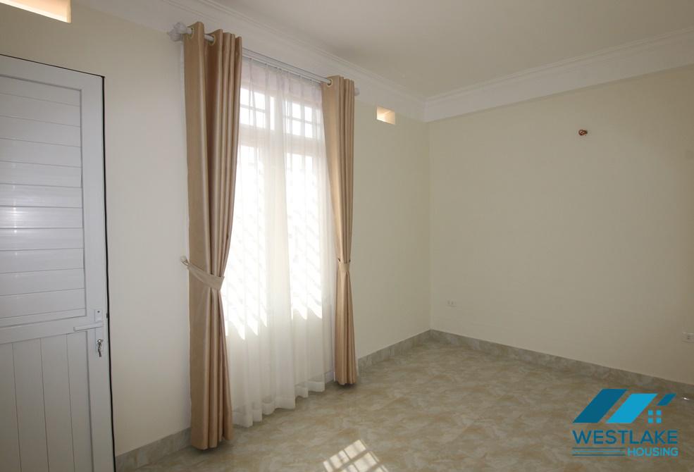 A newly 3 bedroom house for rent in Tay Ho, Ha Noi