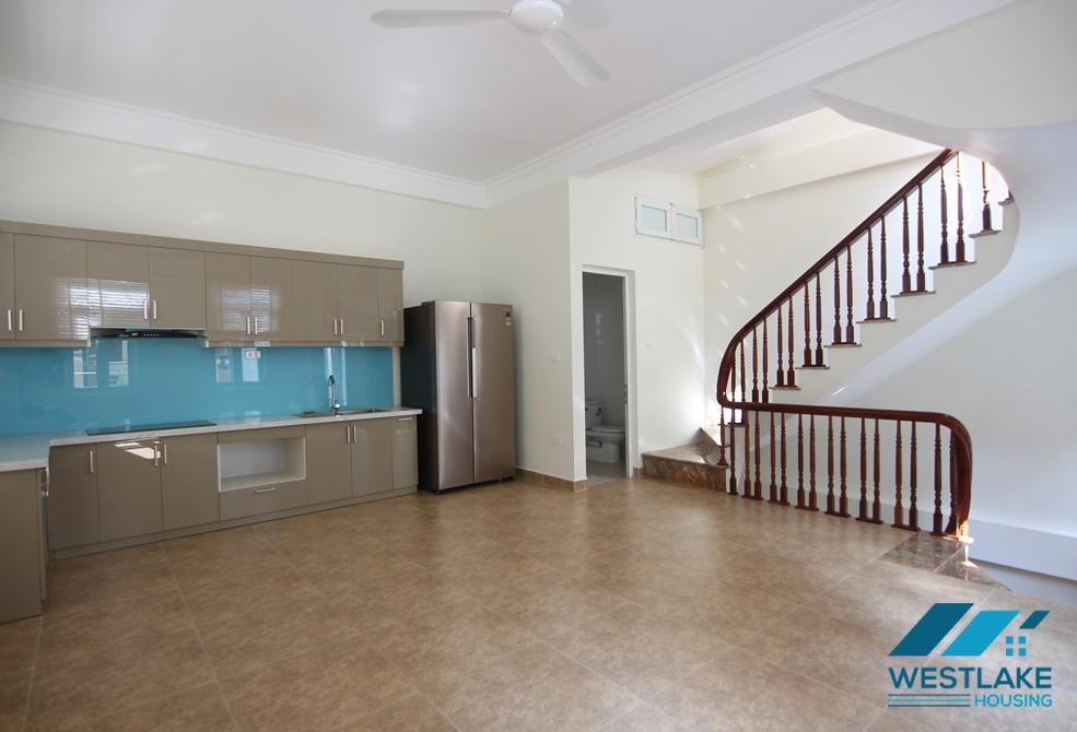 A newly 3 bedroom house for rent in Tay Ho, Ha Noi