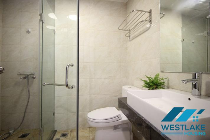 Căn Hộ 2 Phòng Ngủ Đẹp Sáng Thoáng Cho Thuê Tại Xuân Diệu Tây Hồ, Hà Nội