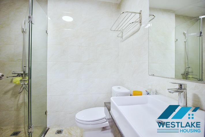Cho Thuê Căn Hộ 2 Phòng Ngủ Thoáng Sáng Tại Phố Xuân Diệu Tây Hồ, Hà Nội