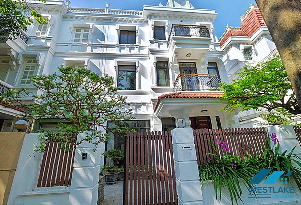 Modern and well renovated 4-bedrooms house in T Block, Ciputra, Ha Noi