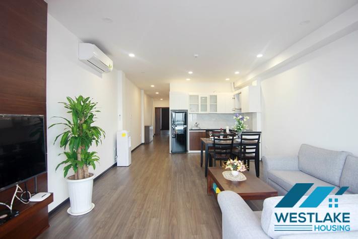 Cho Thuê Căn Hộ 2 Phòng Ngủ Đẹp Thoáng Sáng, View Hồ Xuân Diệu, Tây Hồ, Hà Nội