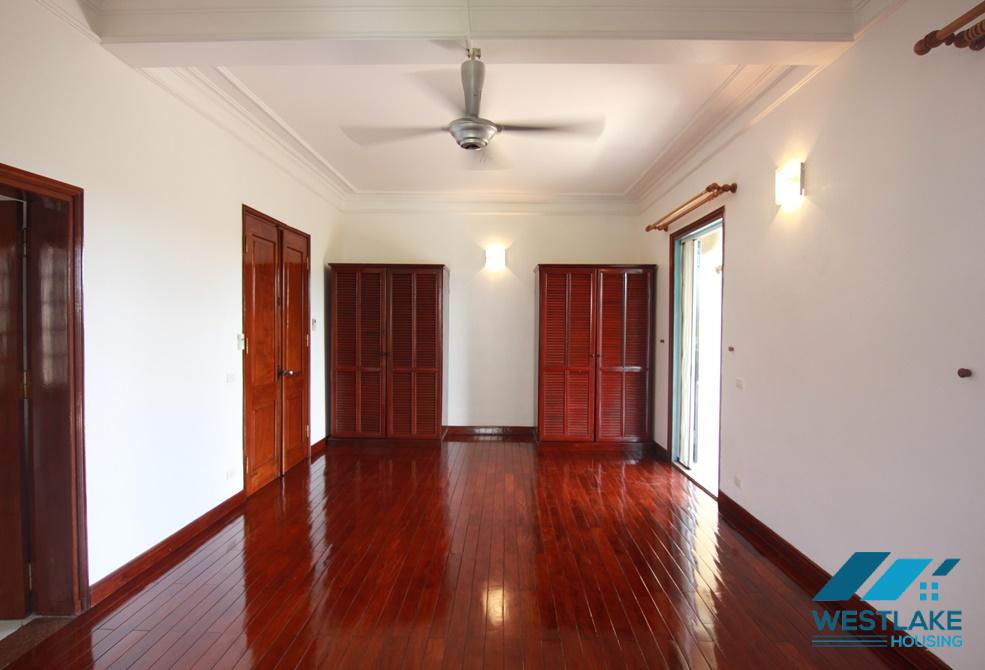 A spacious 5 bedroom house for rent in Tay Ho, Ha Noi
