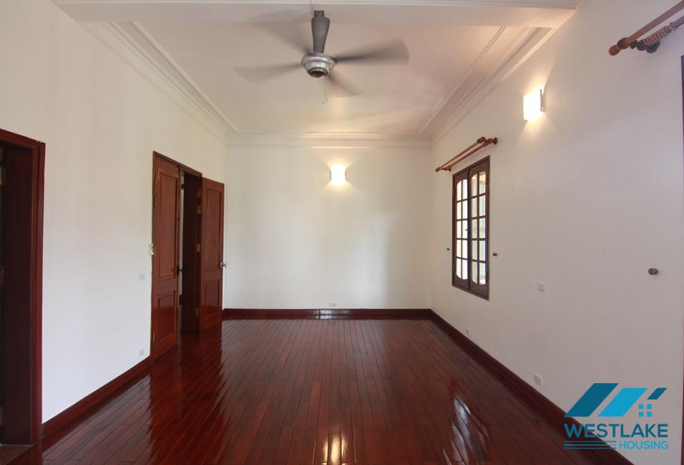 A spacious 5 bedroom house for rent in Tay Ho, Ha Noi