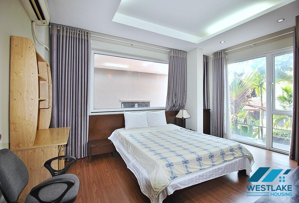 Spacious one bedroom apartment for rent in Dang Thai Mai, Tay Ho, Ha Noi