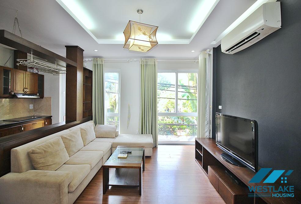 Spacious one bedroom apartment for rent in Dang Thai Mai, Tay Ho, Ha Noi