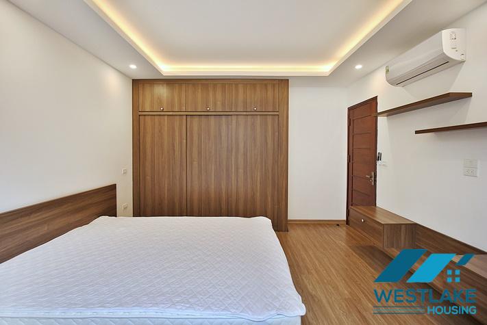 Căn hộ 2 phòng ngủ sang trọng với tầm nhìn tuyệt đẹp ra thành phố cho thuê tại Xuân Diệu