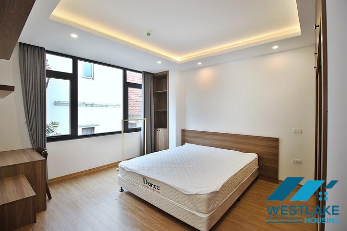 Căn hộ 2 phòng ngủ sang trọng với tầm nhìn tuyệt đẹp ra thành phố cho thuê tại Xuân Diệu