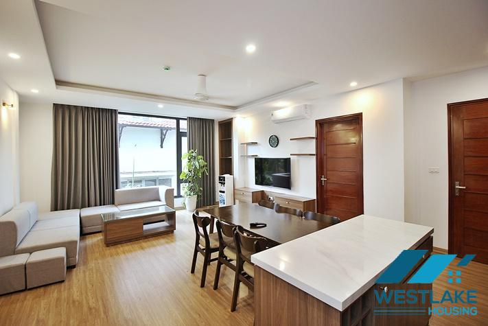 Căn hộ 2 phòng ngủ sang trọng với tầm nhìn tuyệt đẹp ra thành phố cho thuê tại Xuân Diệu