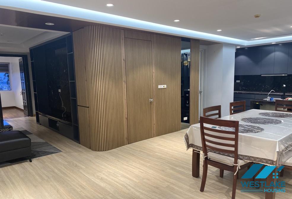 CHO THUÊ CĂN HỘ 3 PHÒNG NGỦ ĐẸP TẠI E4 CIPUTRA – MỚI CẢI TẠO, FULL NỘI THẤT