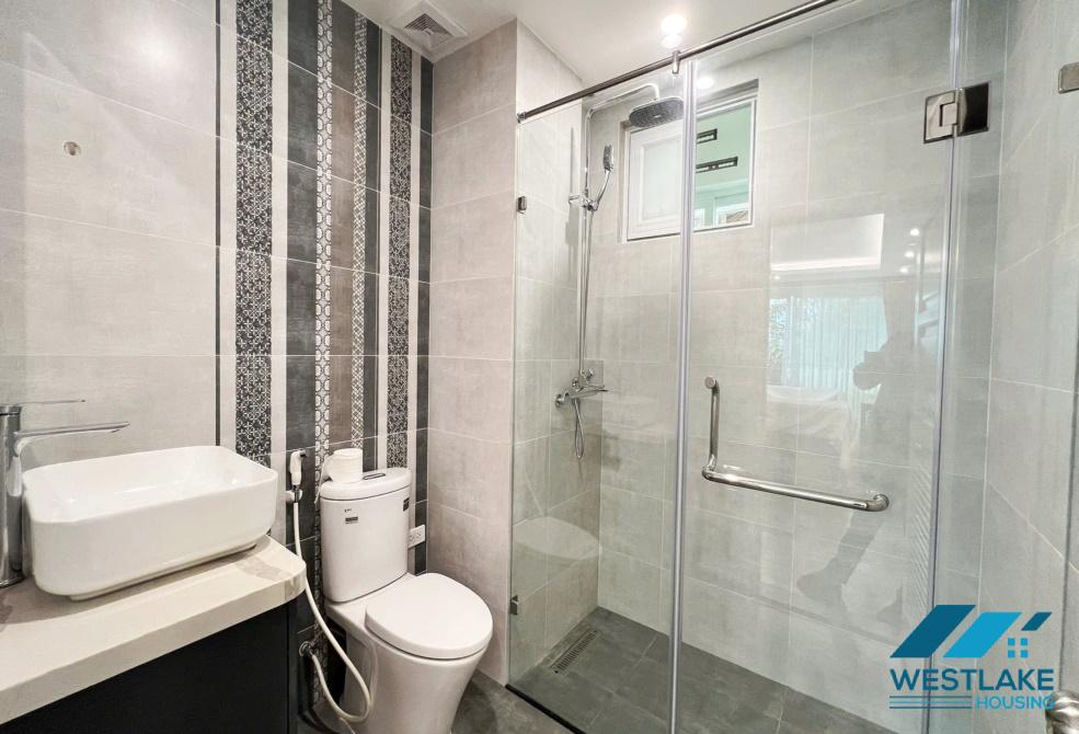 Cho thuê căn hộ 4 phòng ngủ mới cải tạo tại tòa E5, Ciputra – Tây Hồ, Hà Nội