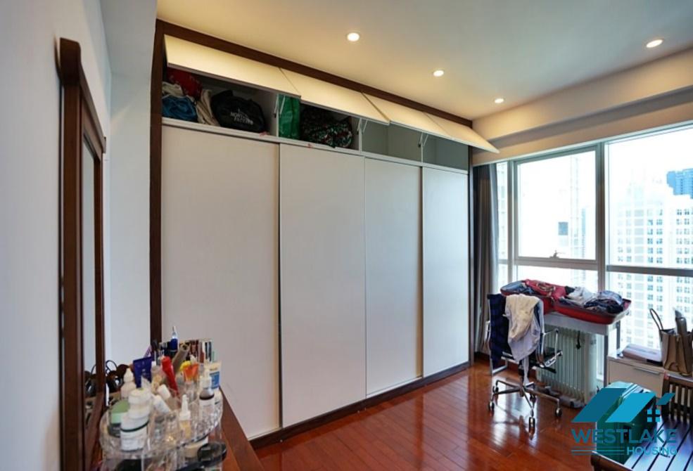 A beautiful, spacious apartment for rent in Ciputra L Tower, Tay Ho, Ha Noi
