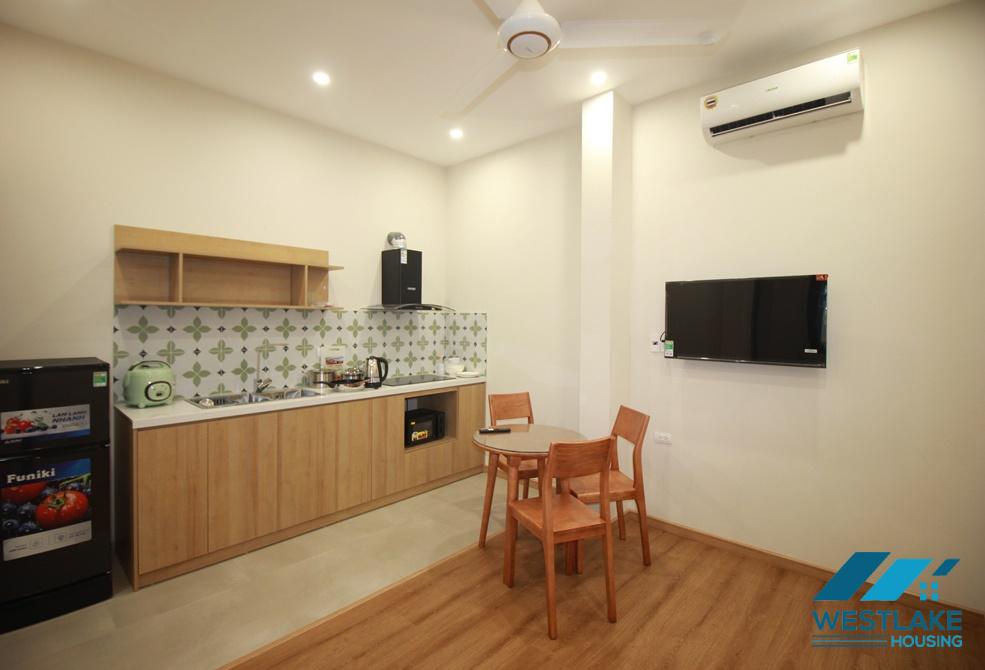 Cho thuê căn hộ 1 phòng ngủ mới xây tại Tô Ngọc Vân, Tây Hồ